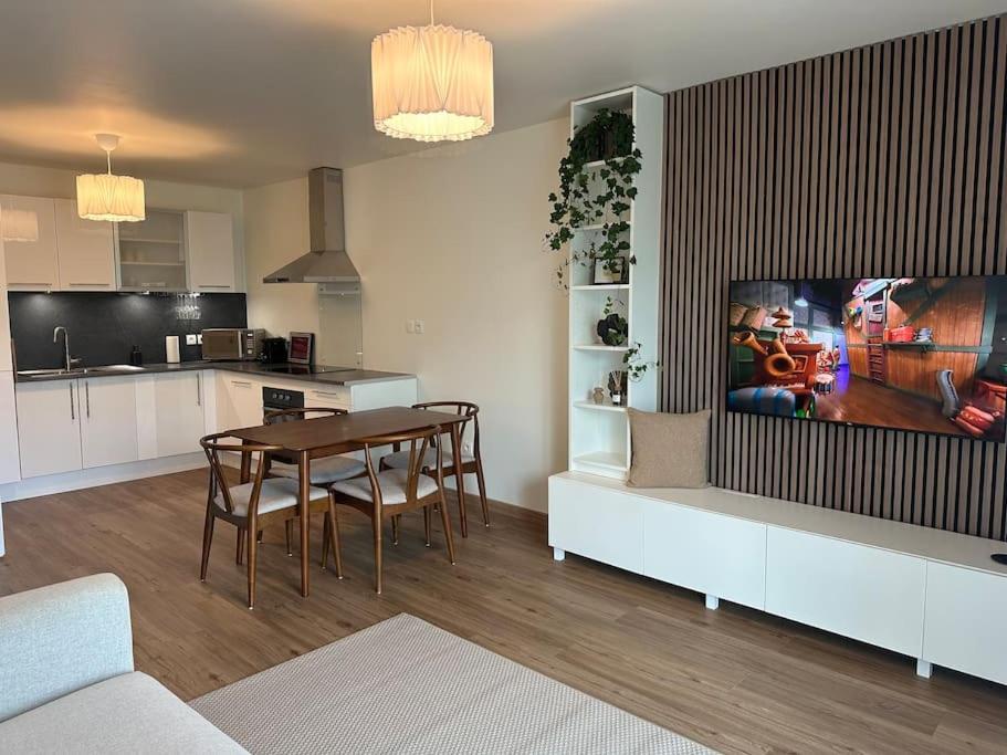 Suite Alya Appartement Proche Disneyland 마그니 르 홍그르 외부 사진